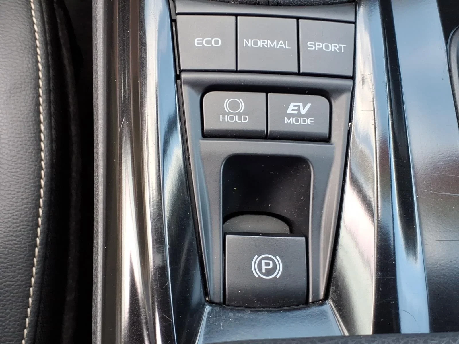 Certified Used 2025 Reservoir Blue Toyota SE image 10