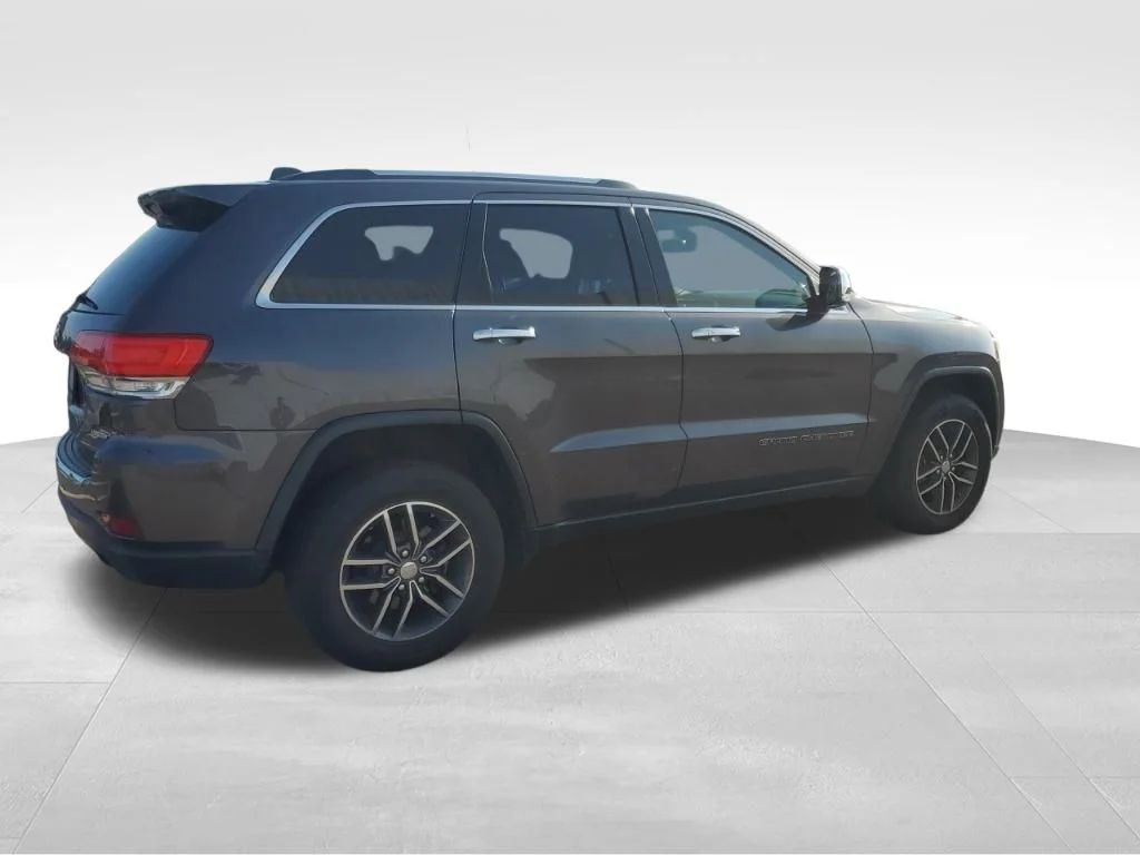 Used 2017 Gray Jeep Limited image 6