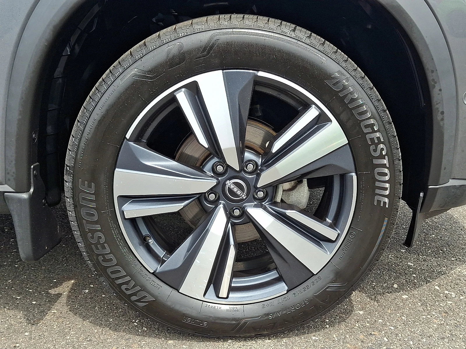 Used 2023 Gun Metallic Nissan SL image 8