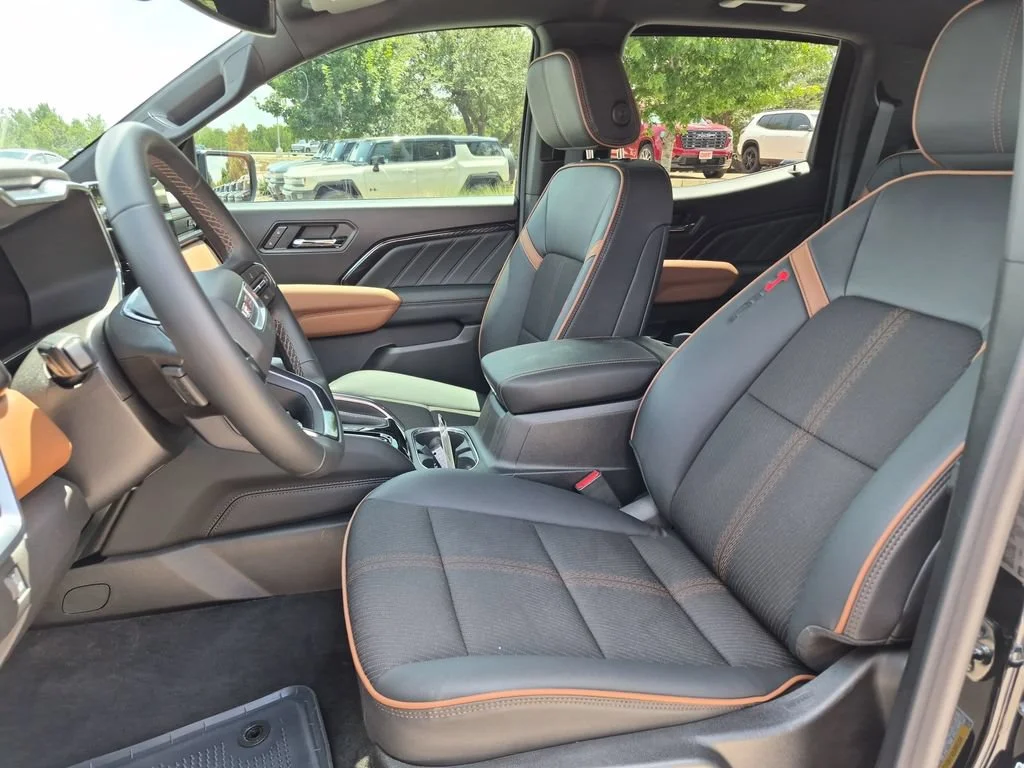 Used 2026 Onyx Black GMC AT4 image 22