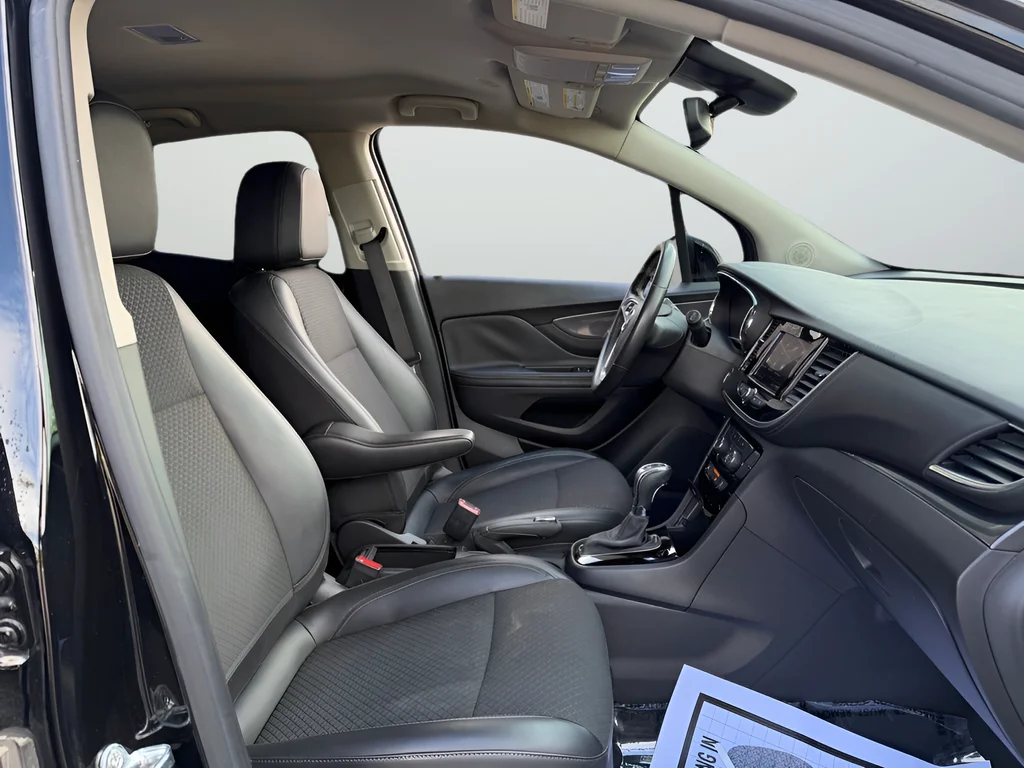 Used 2022 Black Buick Preferred image 27