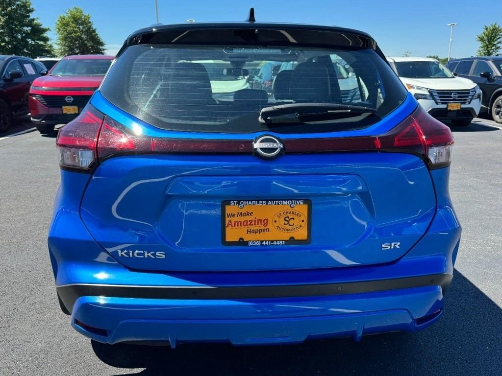 Used 2023 Blue Nissan SR image 4