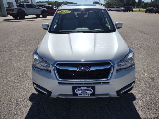 Used 2018 Crystal White Pearl Subaru 2.5i Premium image 9