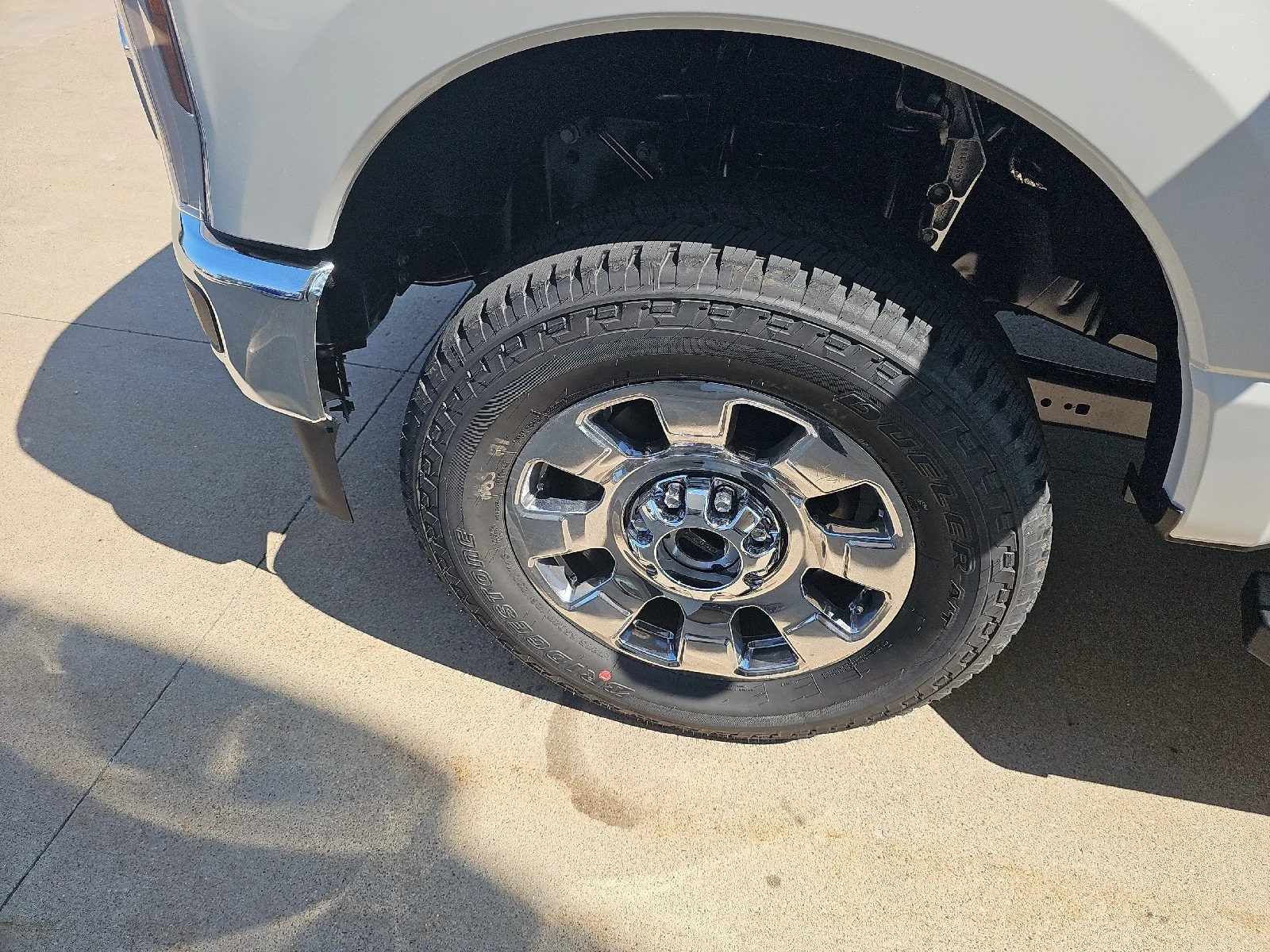 New 2026 Star White Metallic Tri-Coat Ford F-250® Lariat® image 20
