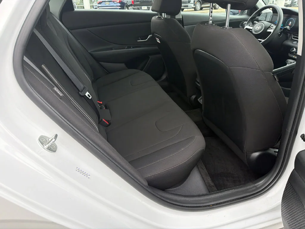 Used 2024 White Hyundai SEL image 15