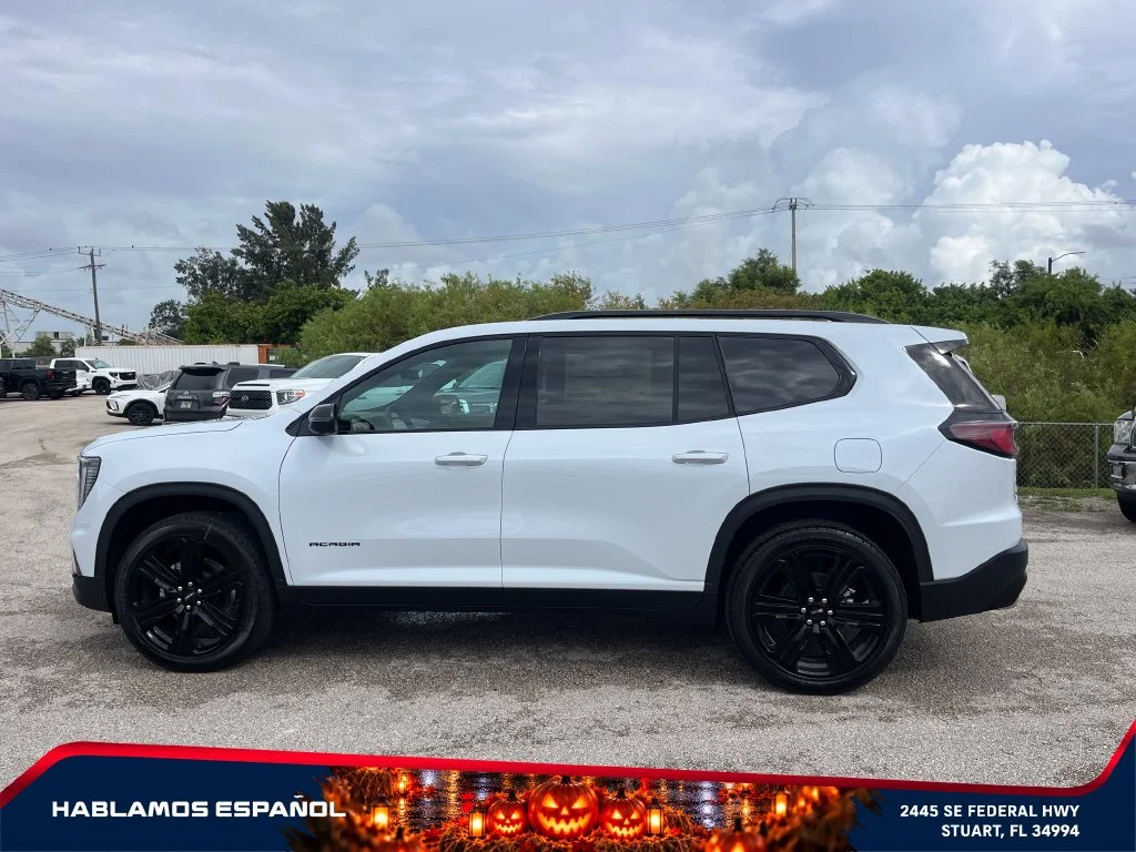 New 2027 Glacier White Tricoat GMC Elevation image 4