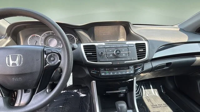 Used 2016  Honda LX image 11