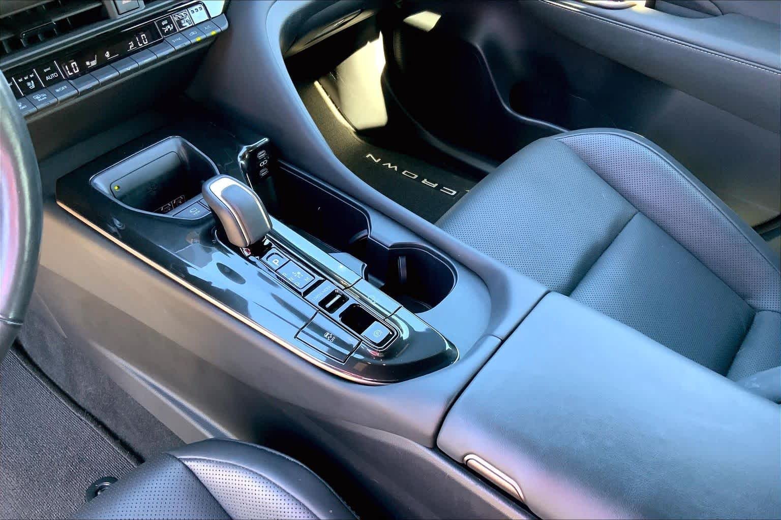 Used 2024 Magnetic Gray Metallic Toyota PLATINUM image 17