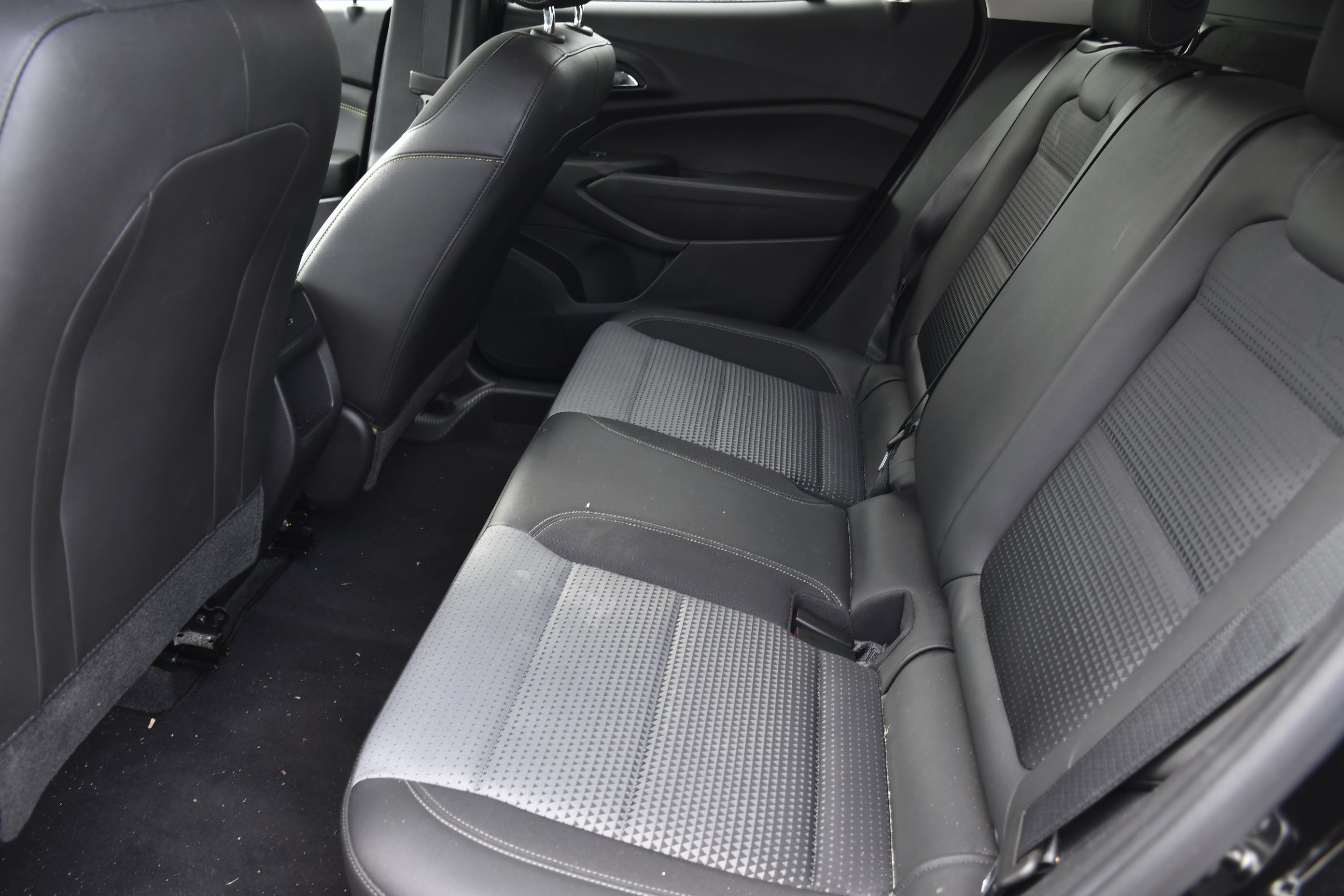 Used 2024 Mosaic Black Metallic Chevrolet LT image 22