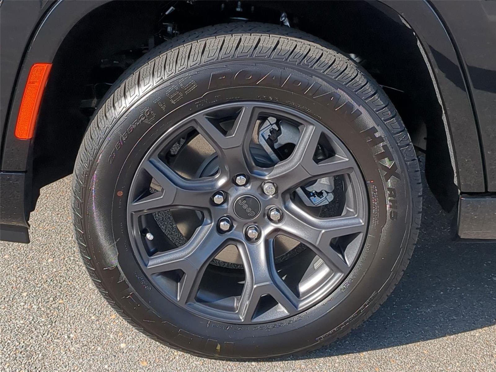New 2026 High Gloss Black Exterior Paint Jeep Limited Altitude image 10