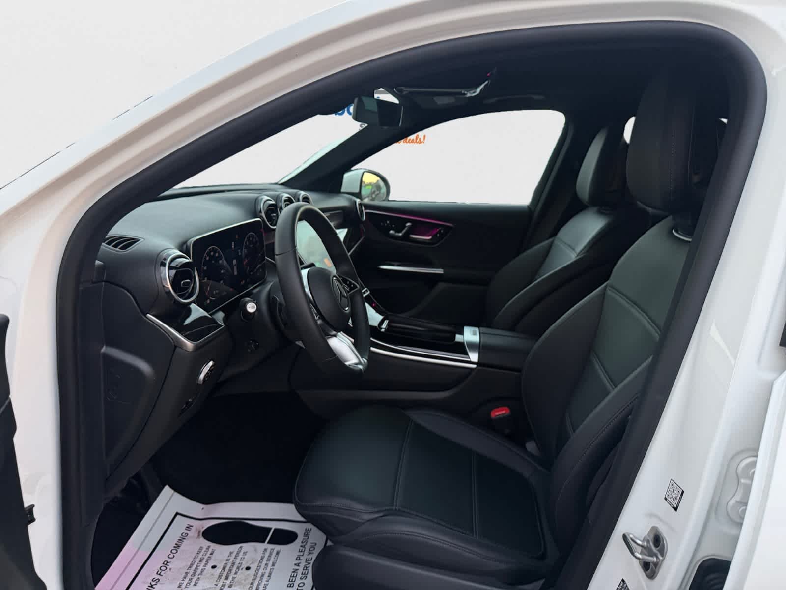 Used 2025 Polar White Mercedes-Benz GLC 300 image 12