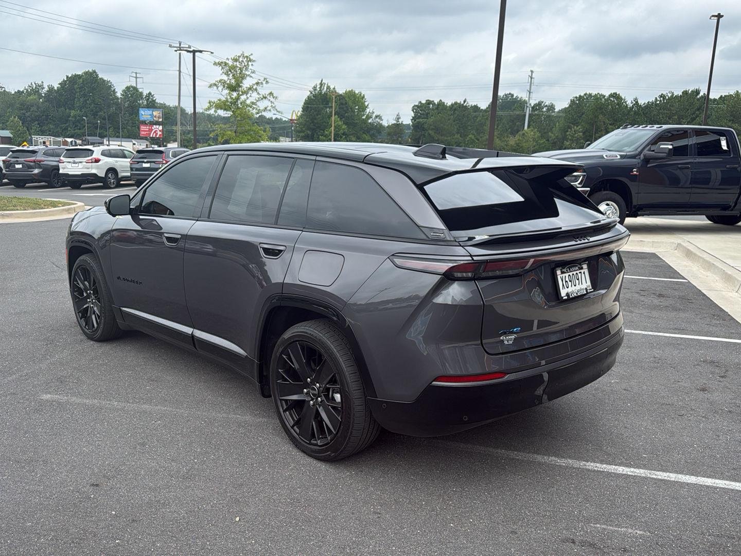 Used 2024 Baltic Gray Metallic Clearcoat Jeep Launch Edition image 8