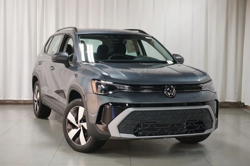 New 2026 Platinum Gray Volkswagen 1.5T S image 4
