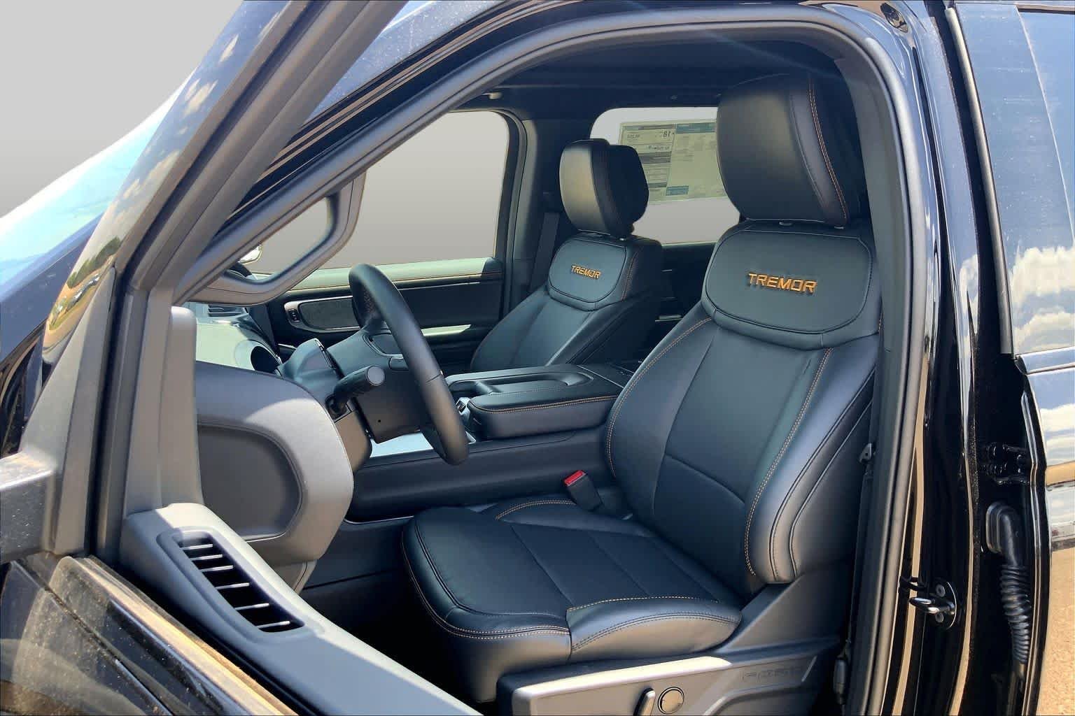 New 2026 Agate Black Metallic Ford Tremor® image 9