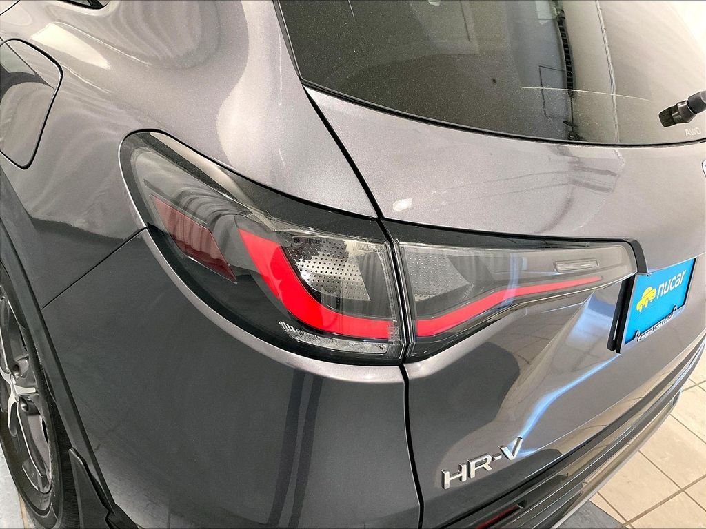 Used 2024 Gray Honda EX-L image 33