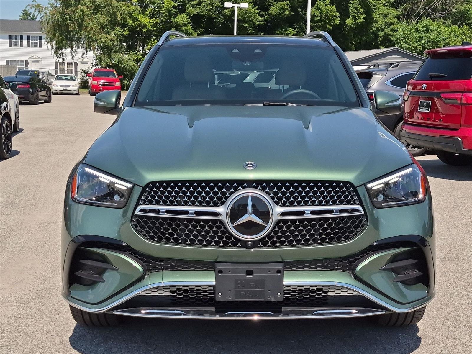 Used 2025 MANUFAKTUR Signature Ireland Mid Green Metallic Mercedes-Benz GLE 450 image 8