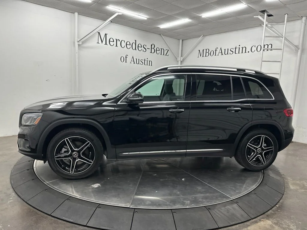 New 2026 Black Mercedes-Benz GLB 250 image 4