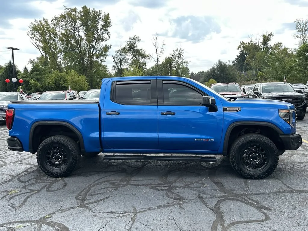 Certified Used 2023 DYNAMIC BLUE METALLIC GMC AT4X image 9