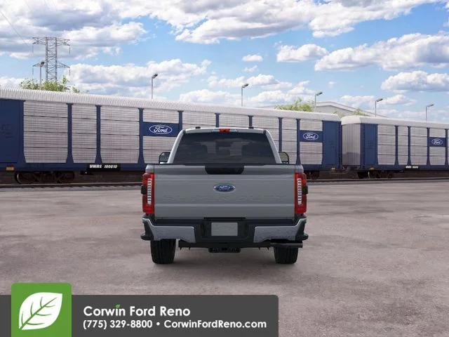 New 2026 Avalanche Ford XLT image 5