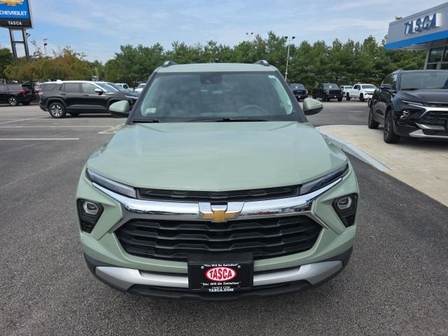 Used 2026 Green Chevrolet LT image 3