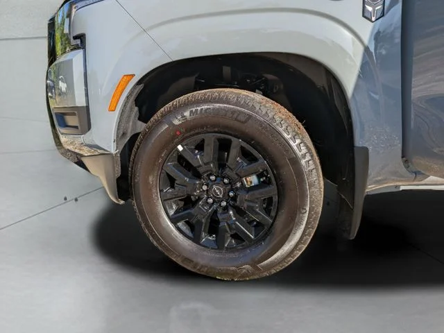 New 2026 Boulder Gray Pearl Nissan Crew Cab SV image 29
