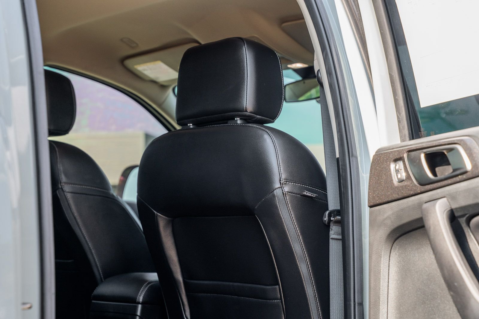 Used 2023 Green Ford Lariat image 18