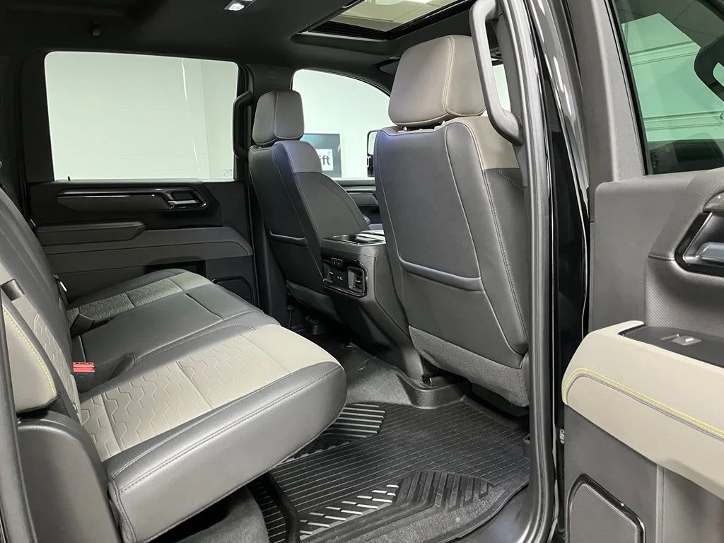 Used 2025 Black Chevrolet ZR2 image 52