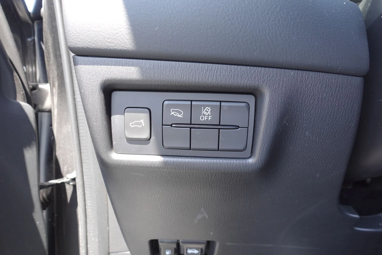 Certified Used 2025 Machine Gray Metallic Mazda 2.5 S Preferred Package image 18
