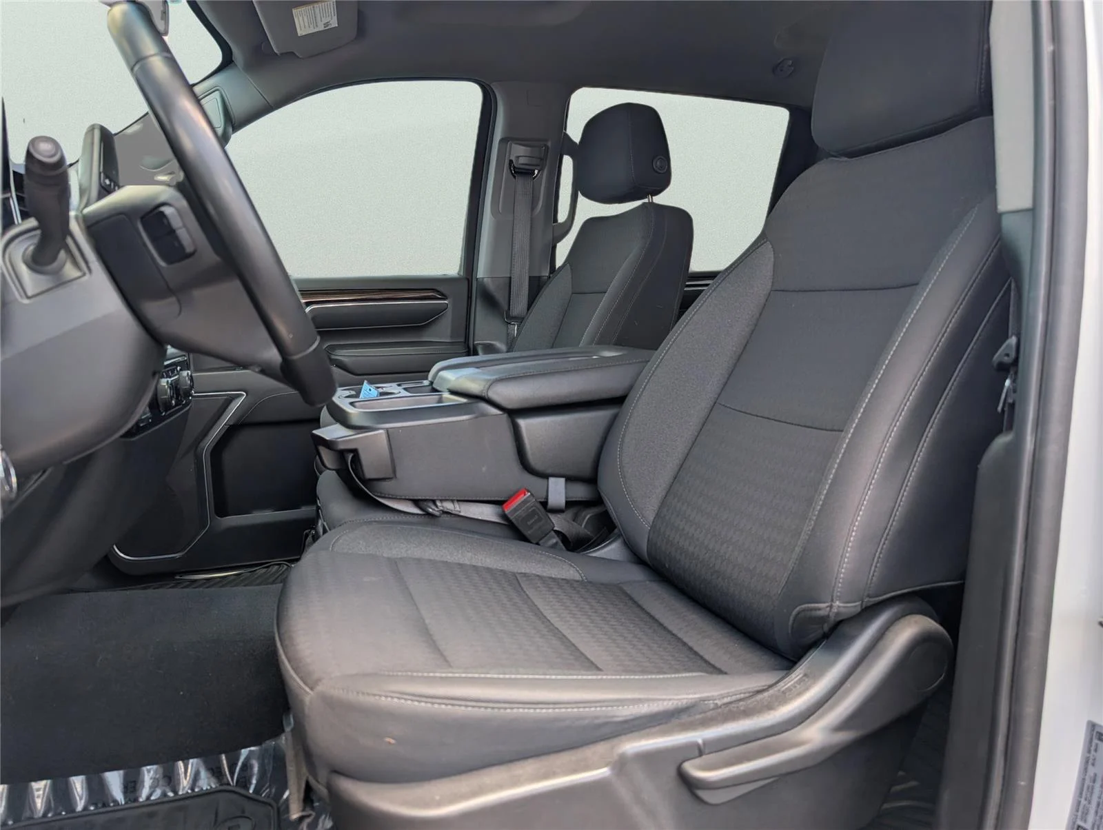 Used 2024 Summit White Chevrolet LT image 16