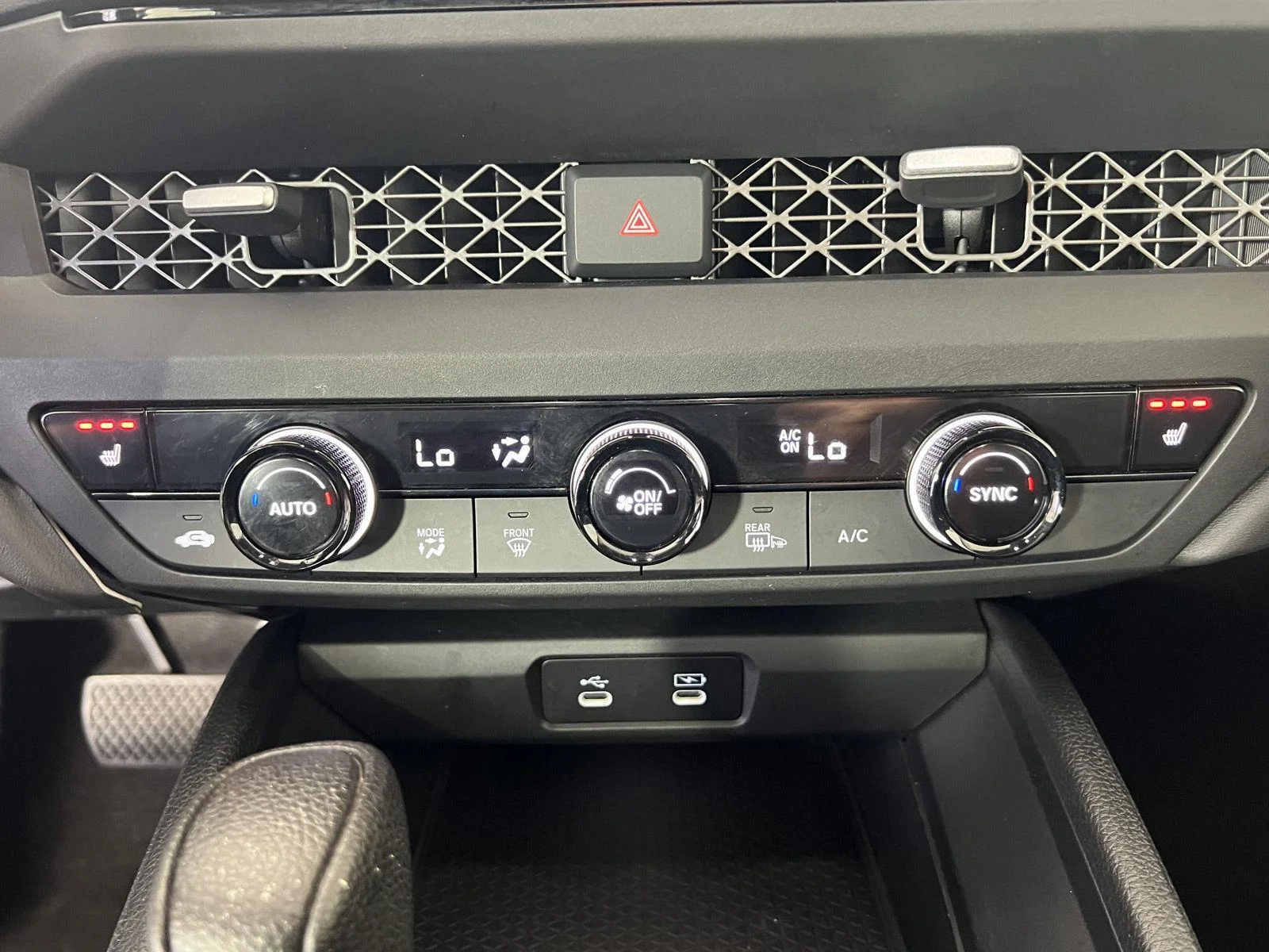Used 2023  Honda EX image 15
