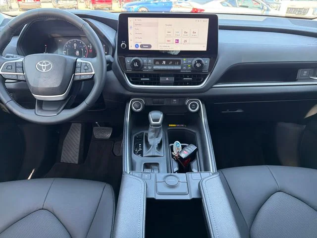 Used 2025 Red Toyota XLE image 9