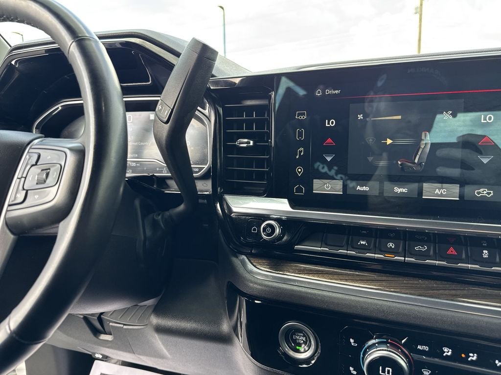 Used 2023 White GMC Elevation image 20