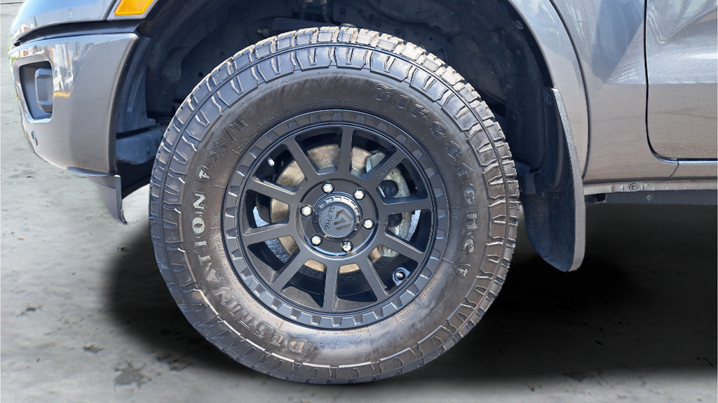 Used 2019 Gray Ford XLT image 28