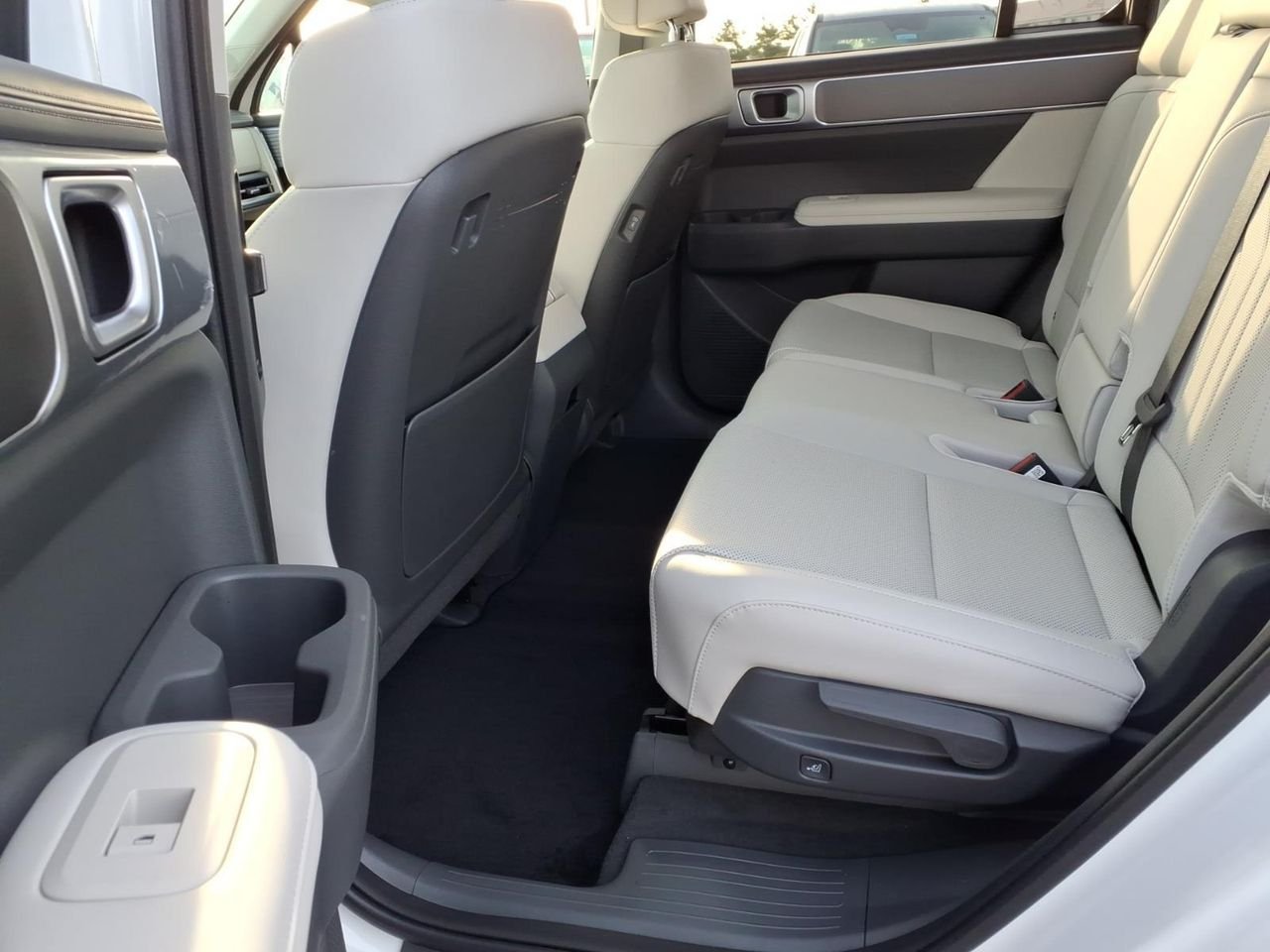 New 2027 Serenity White Pearl W6h Hyundai SEL image 4
