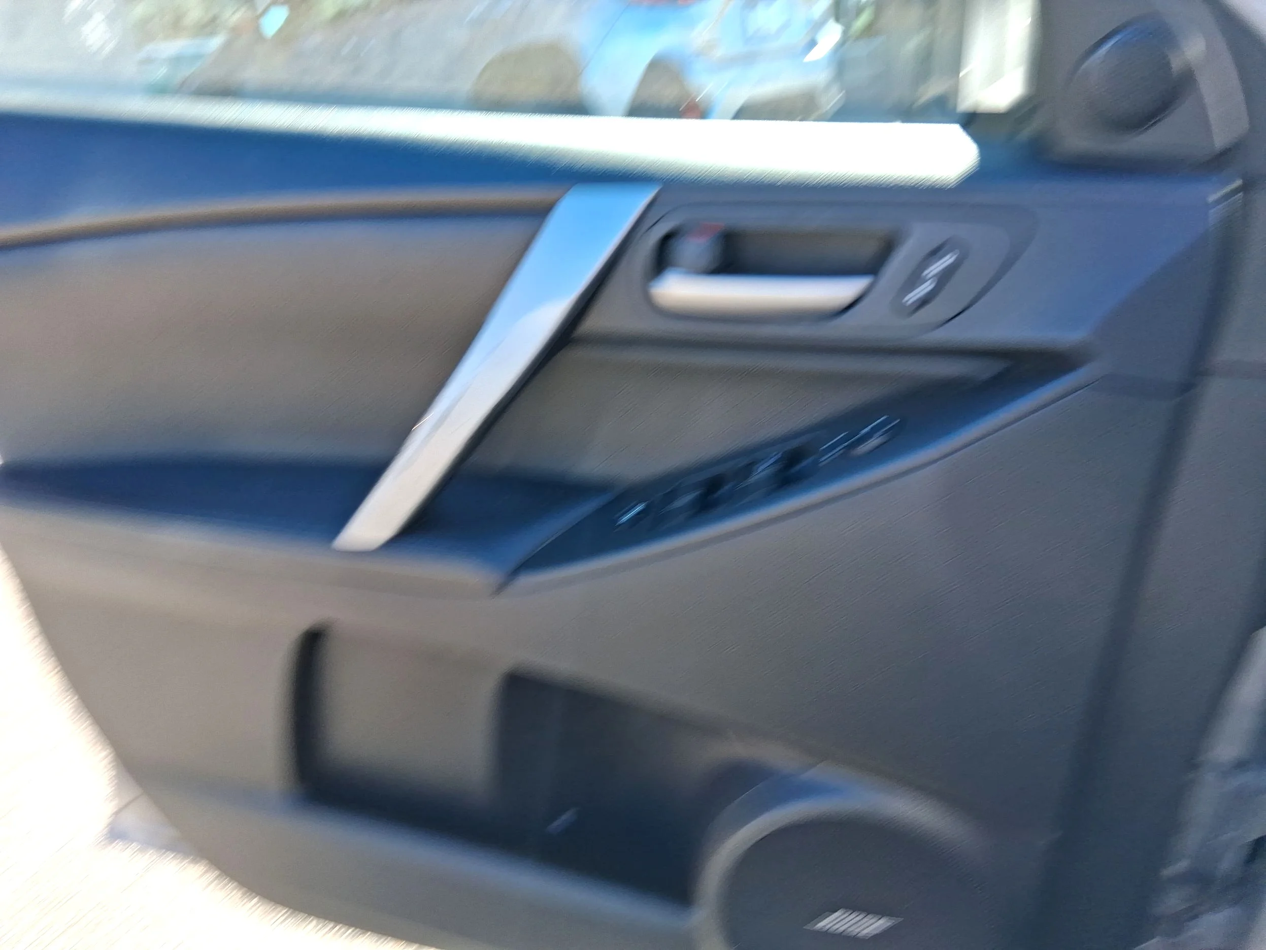 Used 2011 Silver Mazda s Grand Touring image 17