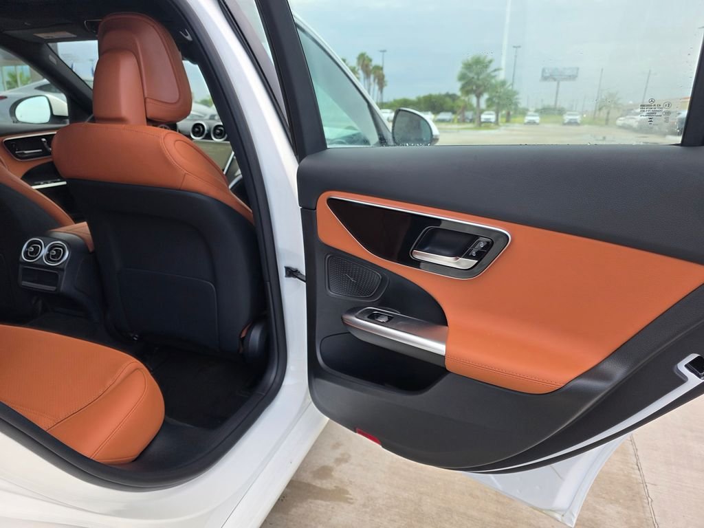New 2026 Polar White Mercedes-Benz C 300 image 15
