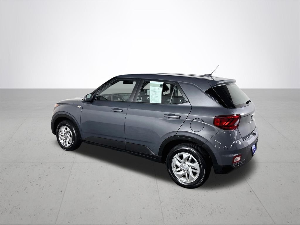 Used 2024 Gray Hyundai SE image 8