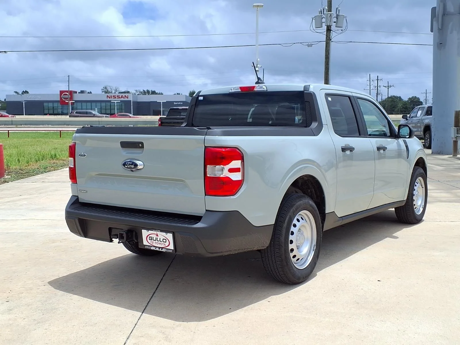 Used 2024 Green Ford XL image 6