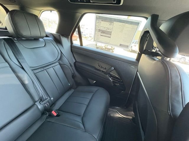 New 2026 Ostuni Pearl White Land Rover Dynamic SE image 38