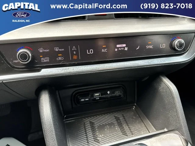 Used 2025 Black Kia EX image 30