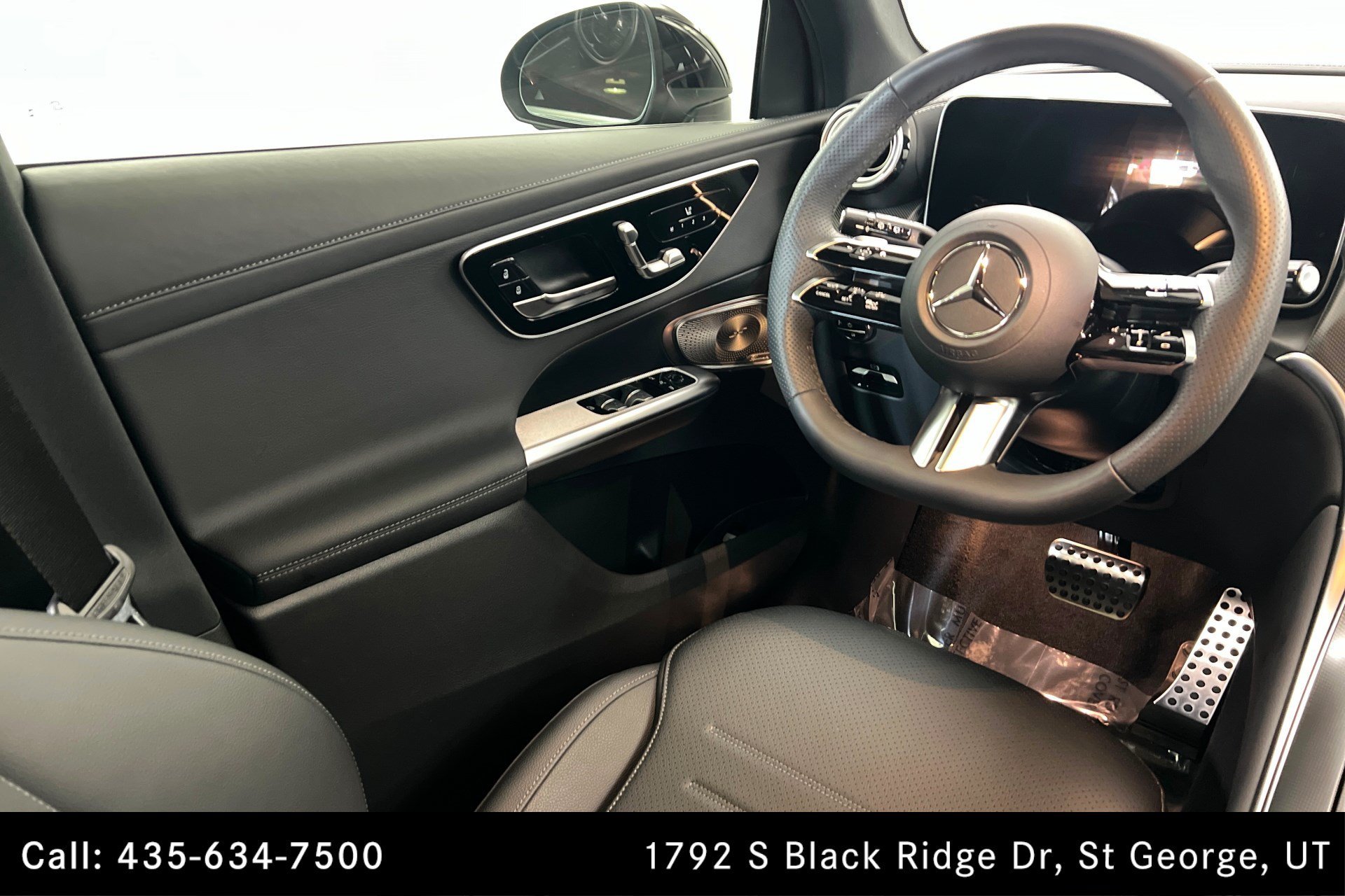 Certified Used 2026 Black Mercedes-Benz GLC 300 image 12