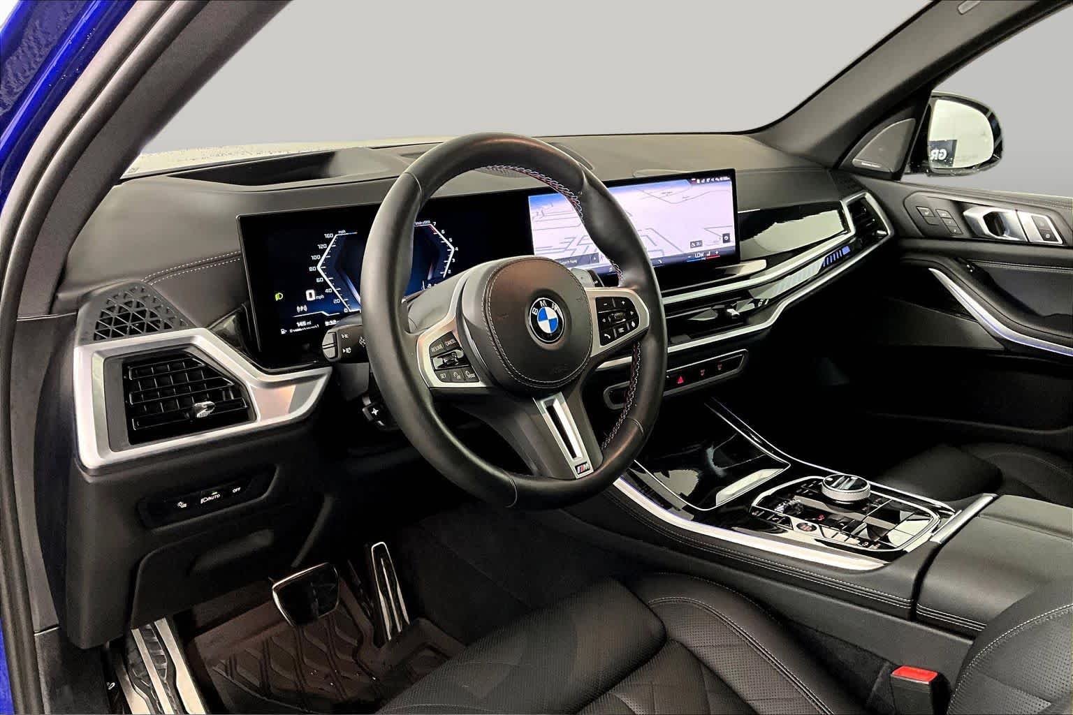 Used 2025 Marina Bay Blue Metallic BMW M60i image 17