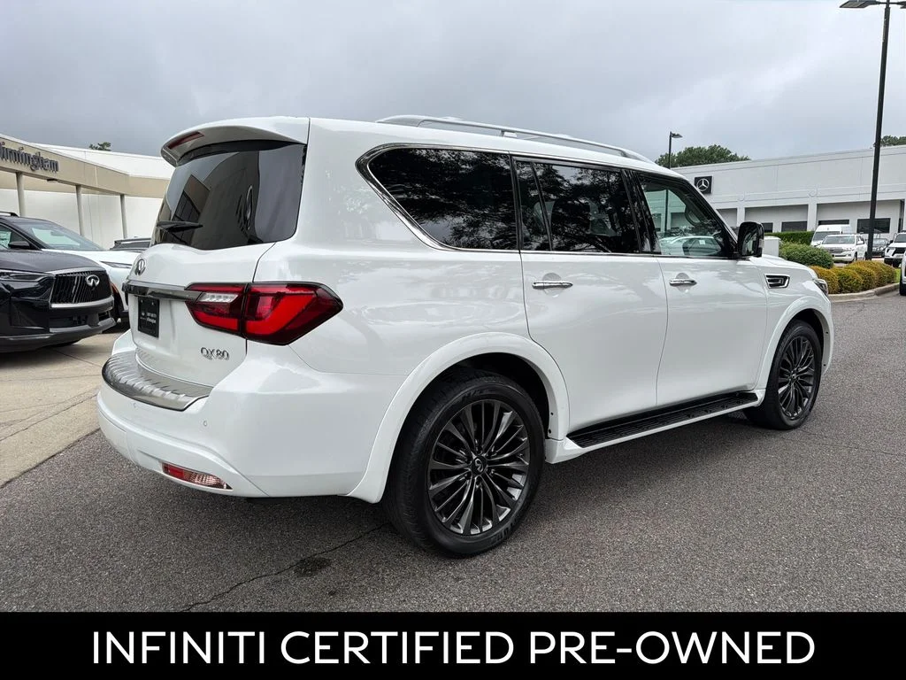Certified Used 2023 Moonstone White INFINITI Premium Select image 13
