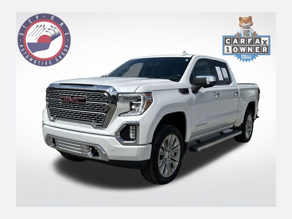 Used 2022 White GMC Denali image 1