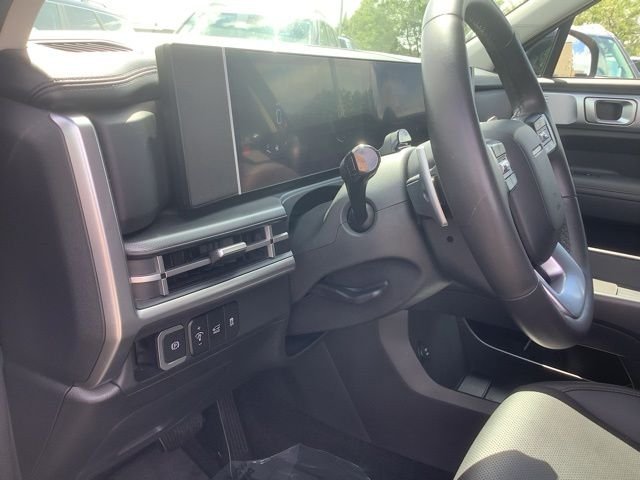 Certified Used 2024 Phantom Black Hyundai SEL image 18