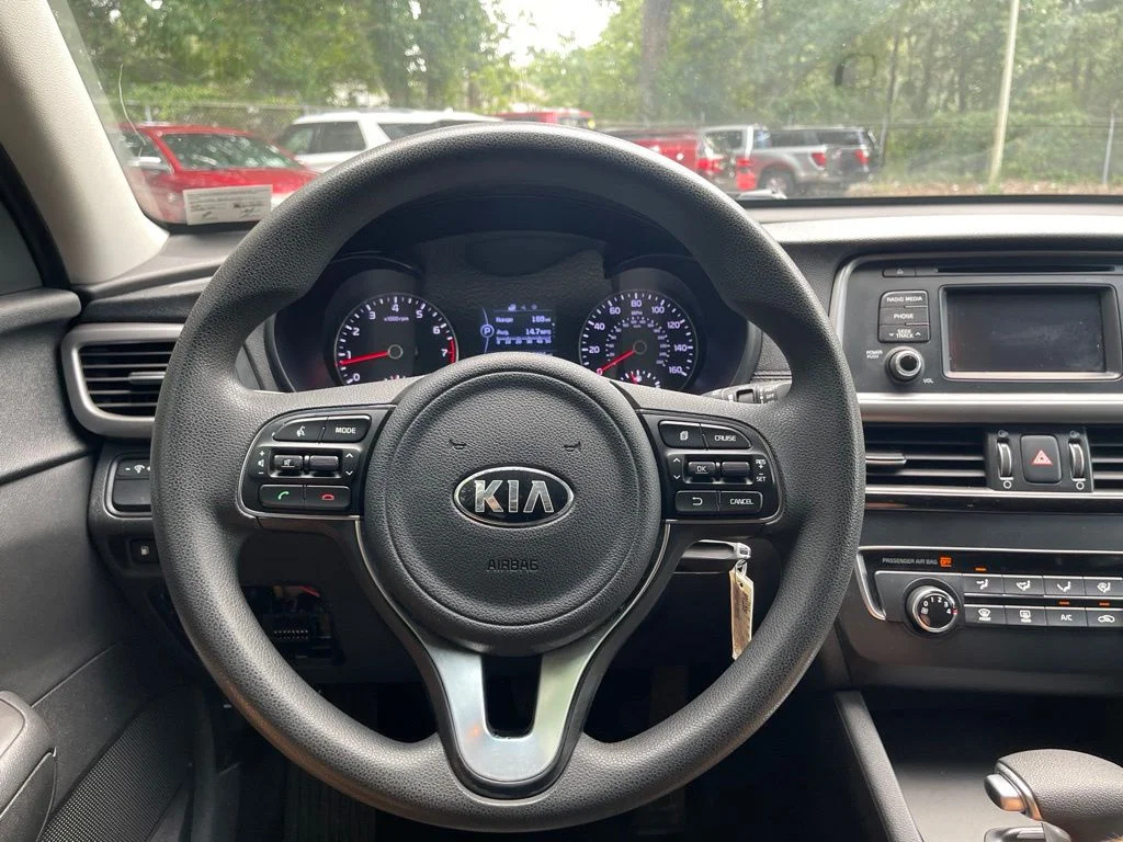 Used 2017 Silver Kia LX image 16