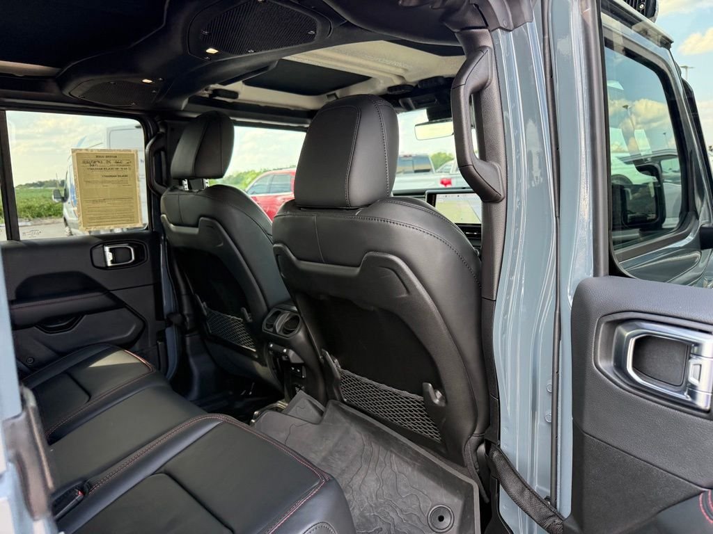 Used 2025 Gray Jeep Rubicon image 20