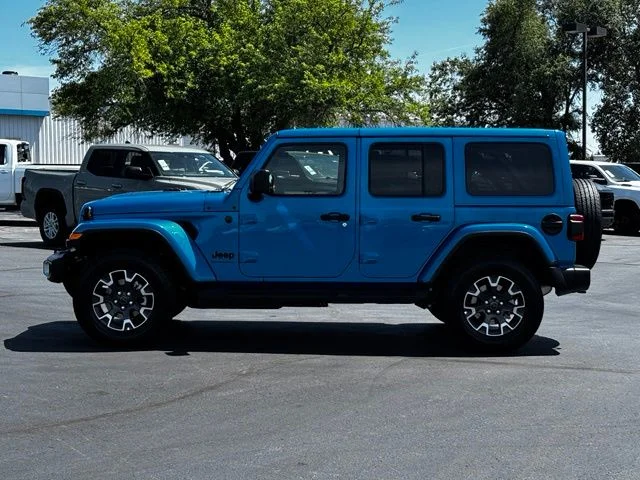 New 2026 Hydro Blue Pearl-Coat Exterior Paint Jeep Sahara image 4