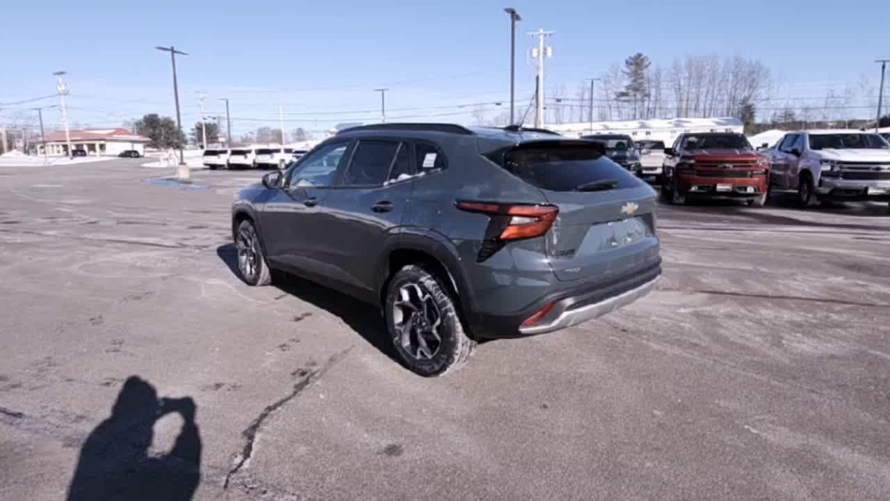 2026 Chevrolet Trax LT - Photo 6