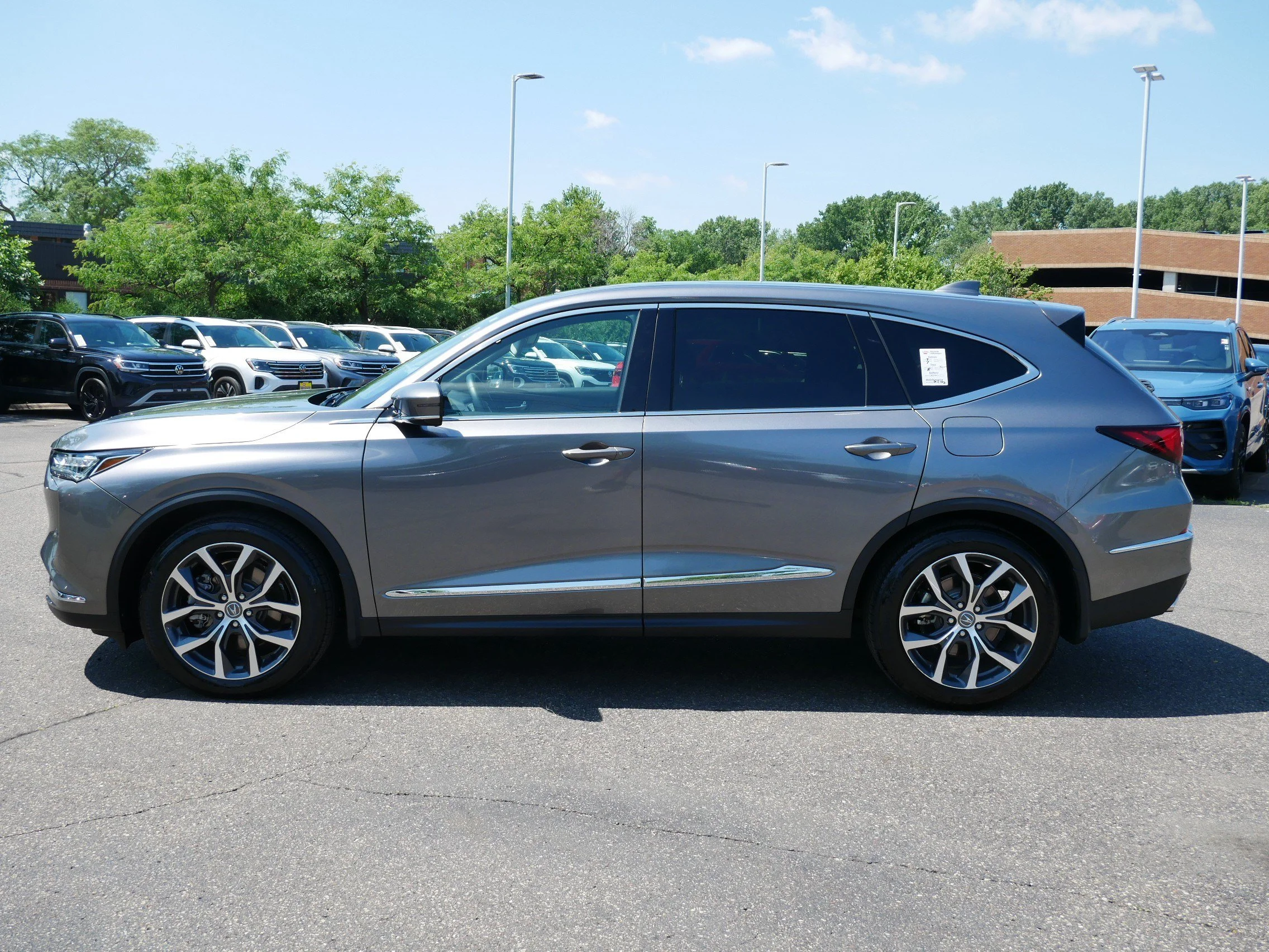 Used 2023 Liquid Carbon Metallic Acura w/Technology Package image 4